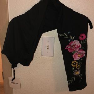 Agnes and Dora black floral leggings